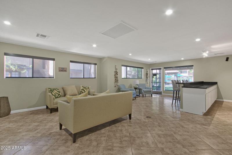 50-web-or-mls-5995-n-78th-st-1100