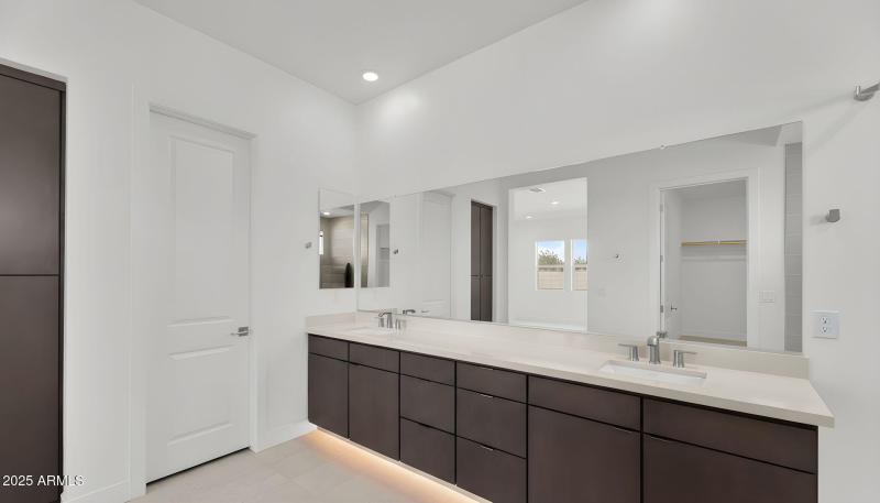 30-web-or-mls-b82f13d1-b8c1-42eb-913e-51