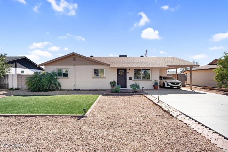 1-web-or-mls-815 W Elna Rae St-2