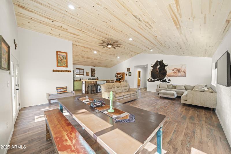 3555 W Stafford Rd00022