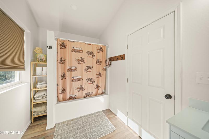 3555 W Stafford Rd00031