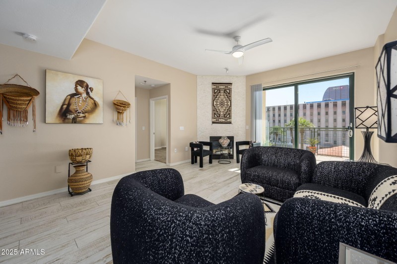 Spacious Living Room!