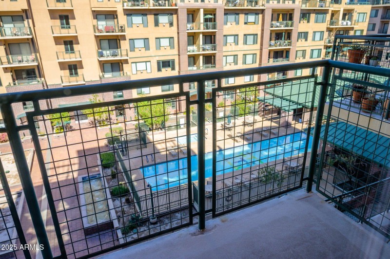 View From 5th Floor Off Elevator!