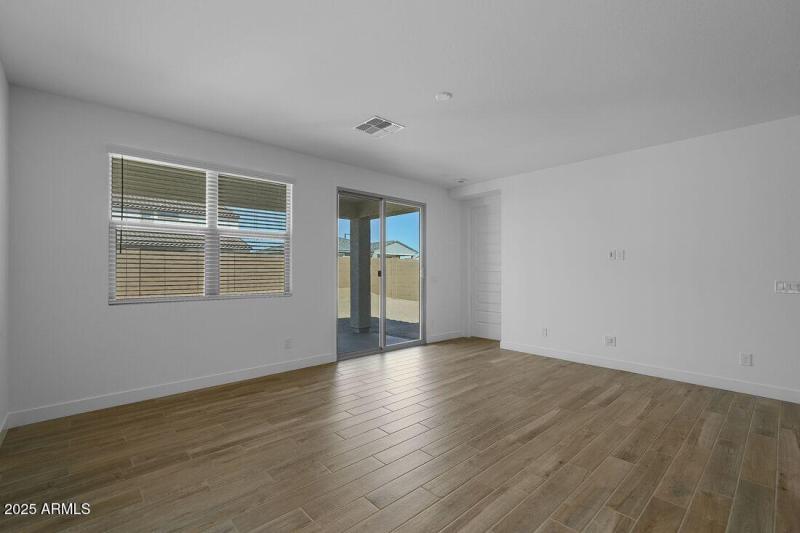 hj-az-phoenix-asante-discovery-quartz-lo