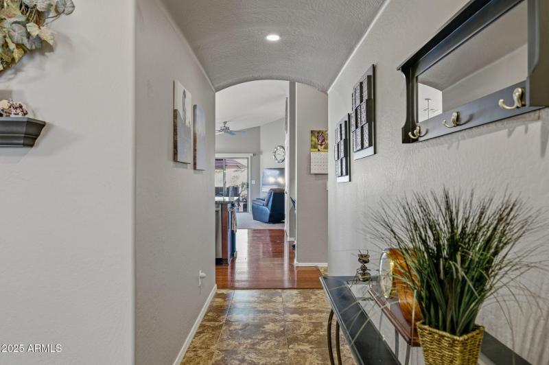 17-web-or-mls-19589 N Portarosa Ct-17