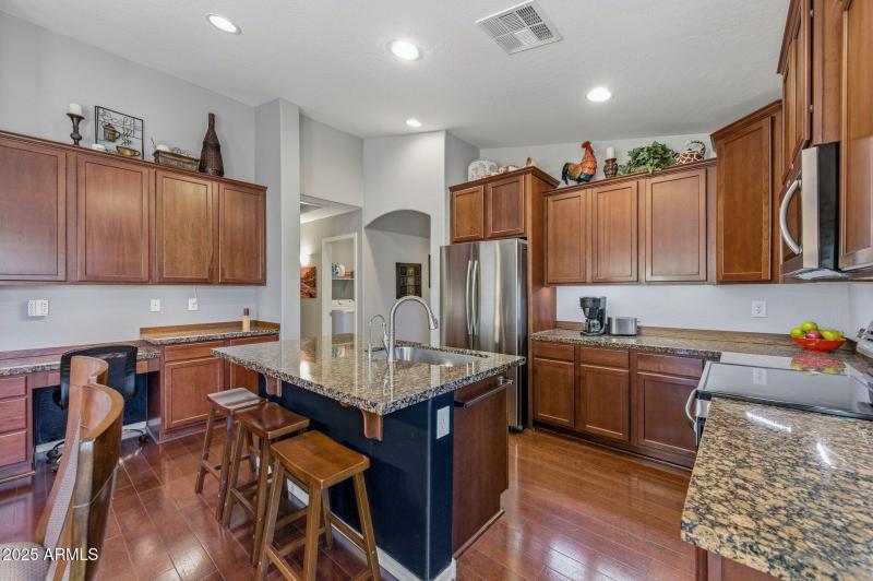 23-web-or-mls-19589 N Portarosa Ct-23