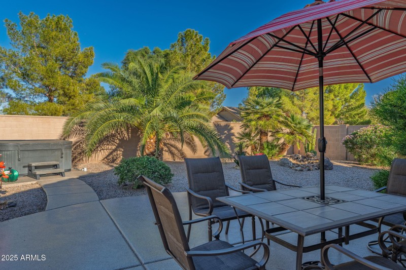 40-web-or-mls-19589 N Portarosa Ct-40