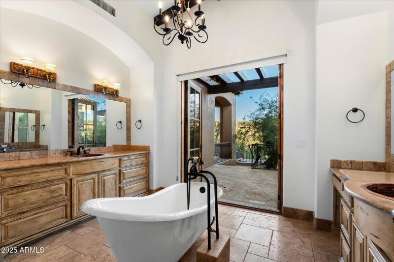 Soaking Tub w/ Patio Access & Views