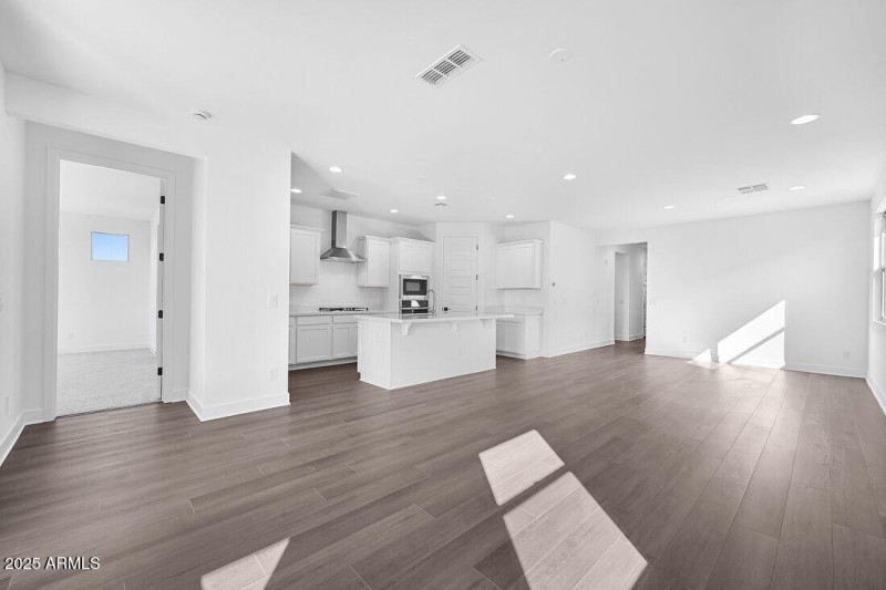 hj-az-phoenix-lucero-hazel-lot-52-tv-lou