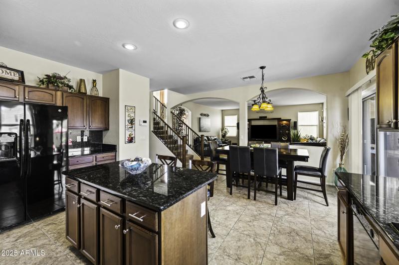 41209 W Hayden Dr-25