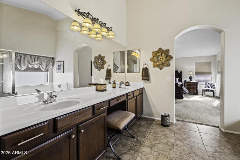 41209 W Hayden Dr-14