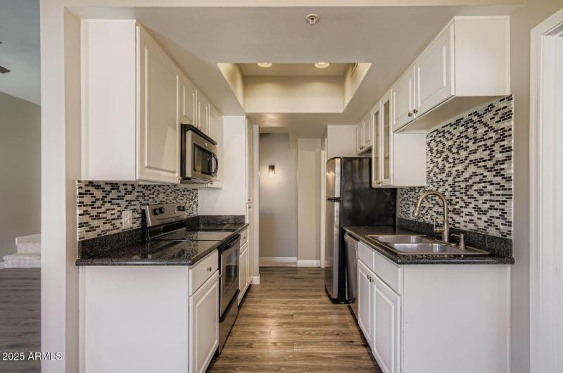 4343 N 21st St 213 - Web Quality - 012 -