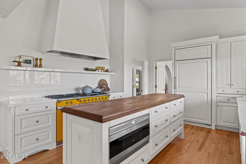 4801 E Moonlight Way - 453