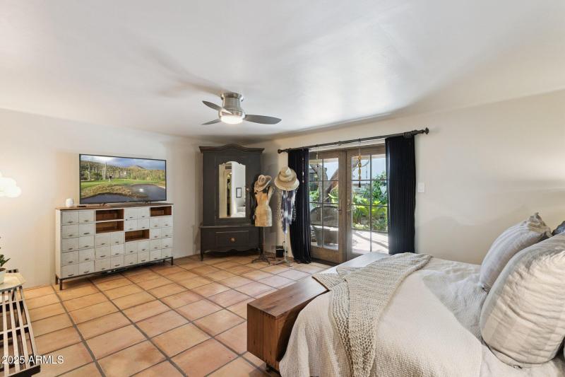 29-web-or-mls-7005-e-jackrabbit-rd