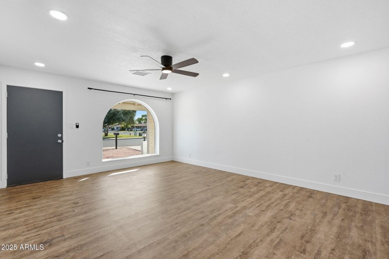 17-web-or-mls-017_ListerPros