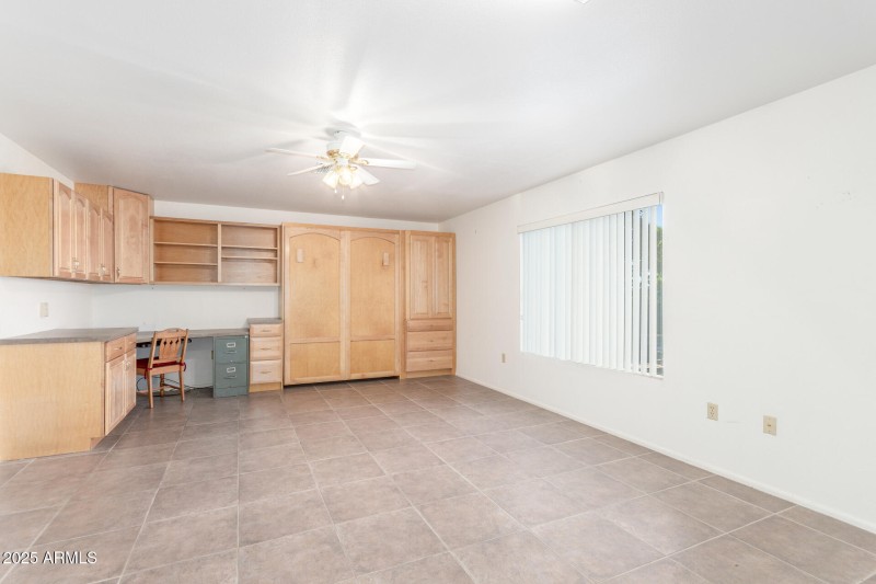 Den/office w/Murphy bed built in