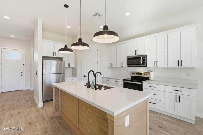 14-web-or-mls-014_ListerPros