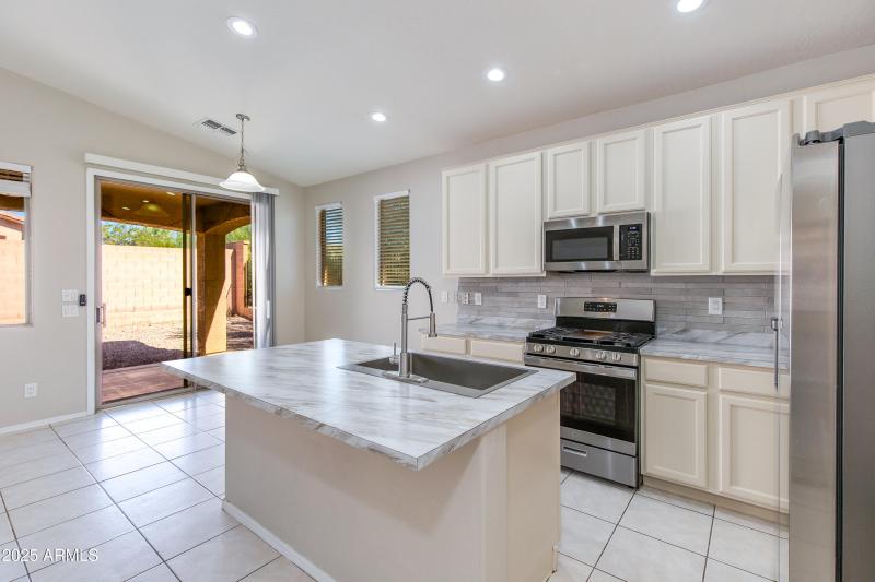 18-Via Caballo Blanco