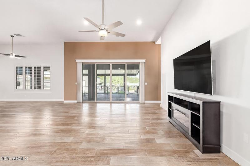 ChatGPT Image Oct 29, 2025, 01_59_10 PM