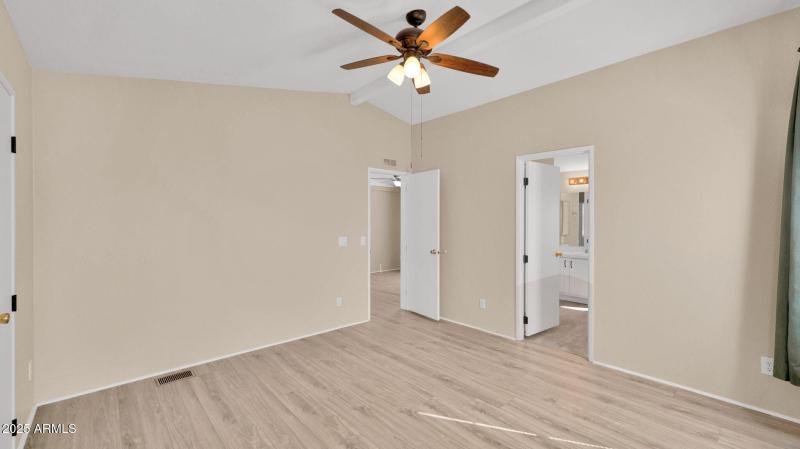 27-web-or-mls-P1188632