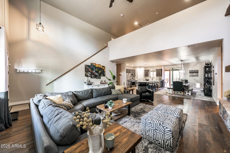 17 E Tranquil Ln (37 of 64)