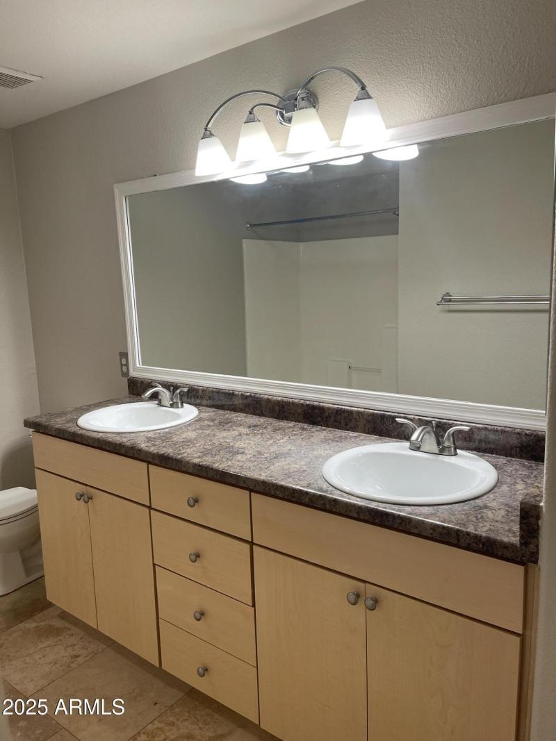 20250917_172320971_iOS