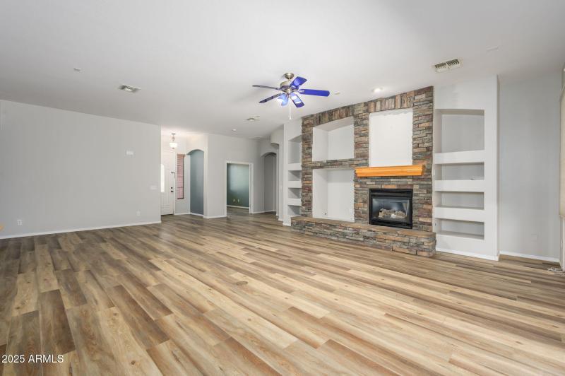 17-web-or-mls-Roger-24