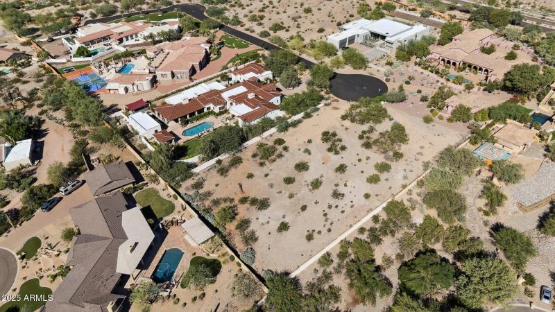 20-web-or-mls-6300-n-33rd-st