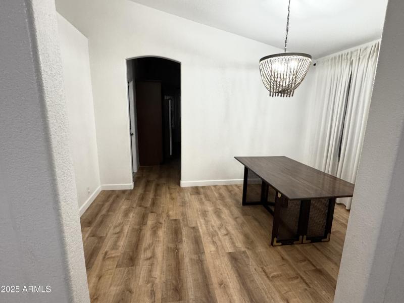 Dining_1185 N Woodburne Dr_IMG_9502