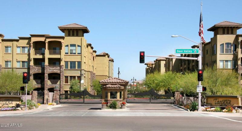 Toscana-Guard Gated Entry