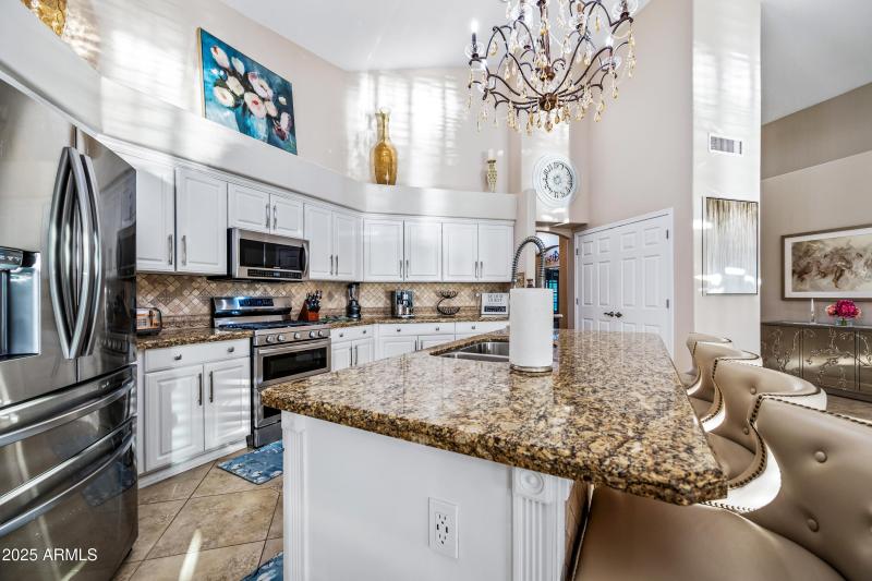 13-1817EWTC-ocupix-IR