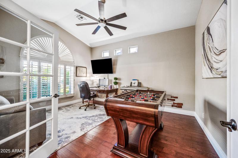 78-1817EWTC-ocupix-IR