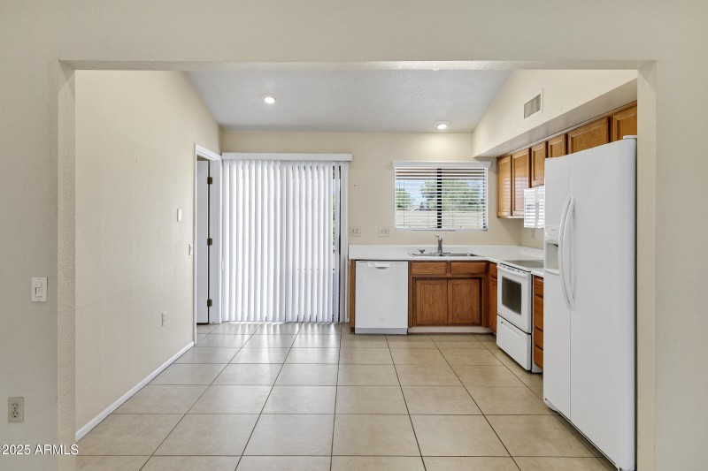 14742 W Antelope Dr-10