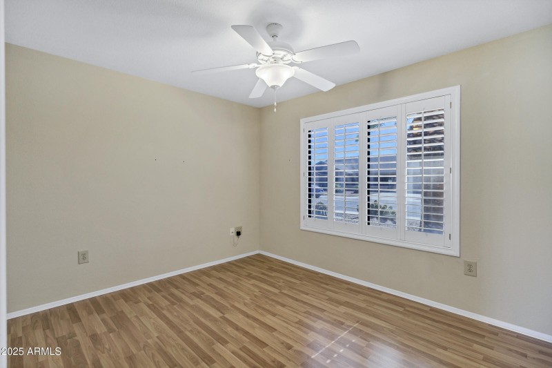 14742 W Antelope Dr-16