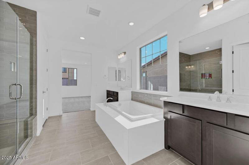 hj-az-phoenix-parkside-almeria-45-rm5-lo