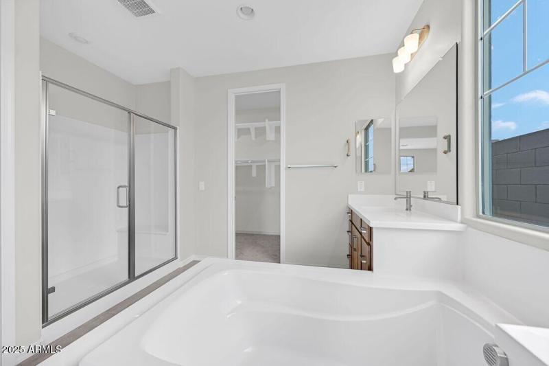 10201 W Weldon Avenue - ready Now!