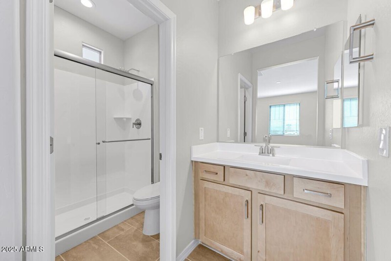 9964 W Piccadilly Road - Ready Now!