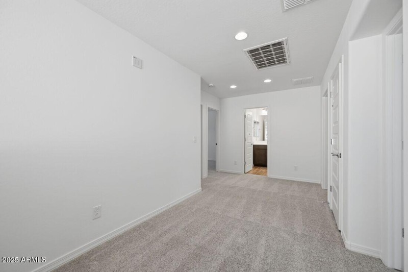 10002 W PICCADILLY Road - Ready Now!