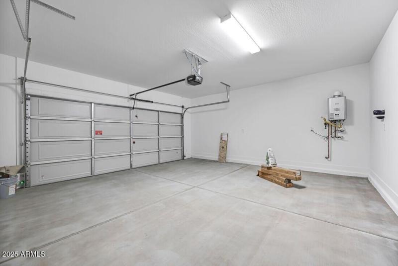 9986 W PICCADILLY Road - Ready Now!