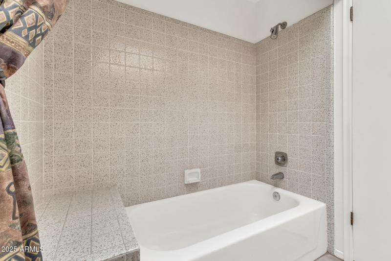 9834 E Minnesota Ave-30_(2048)