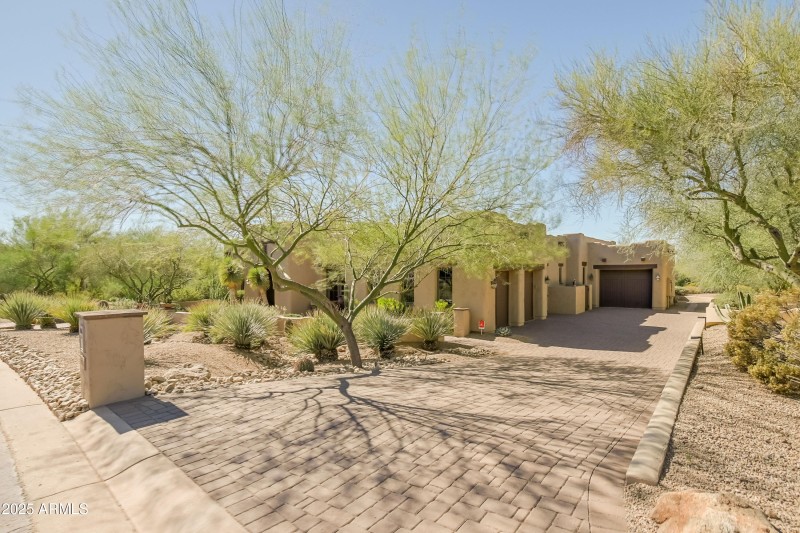 Three Car Garage 2+1