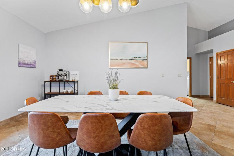 5735 E Campo Bello Dr-13