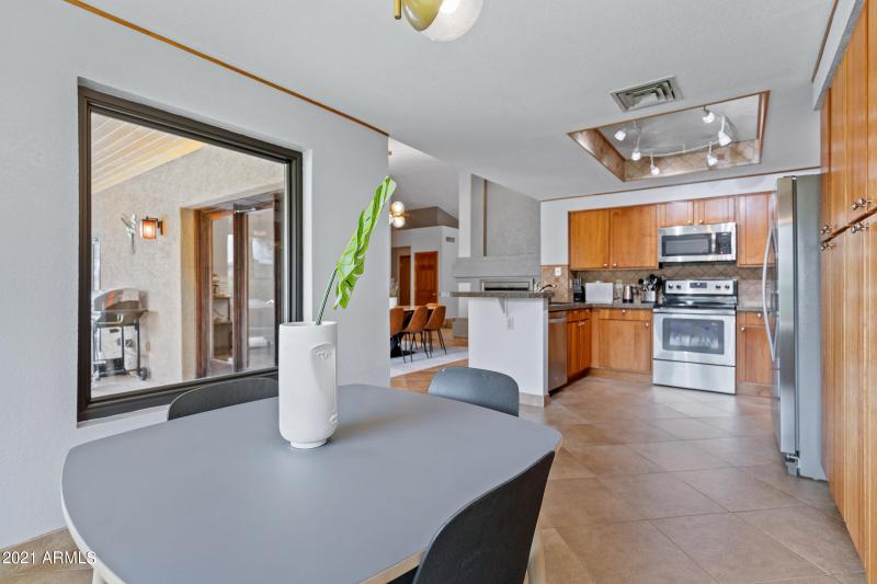 5735 E Campo Bello Dr-25