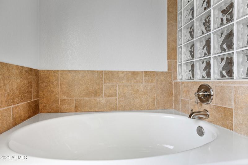 5735 E Campo Bello Dr-42