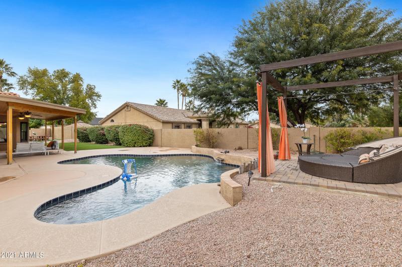 5735 E Campo Bello Dr-48