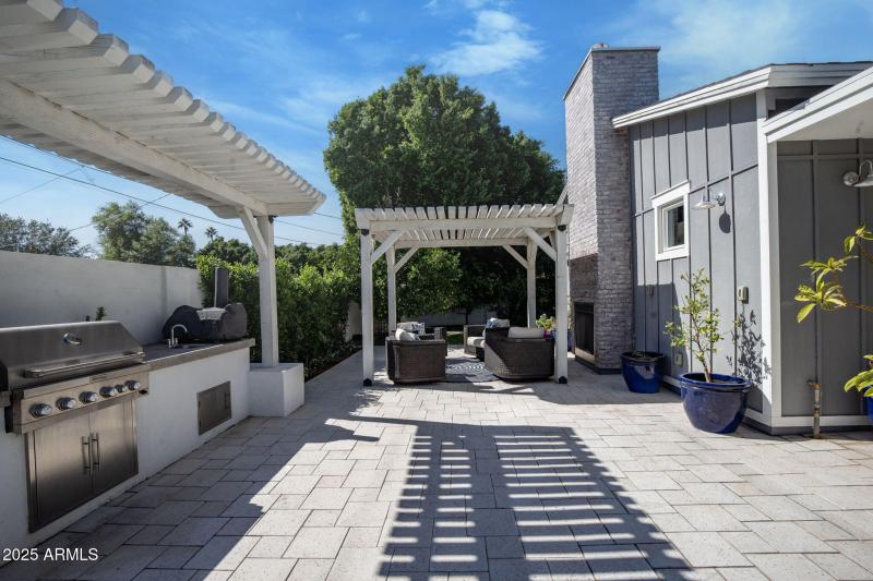 95-web-or-mls-_TMR4277