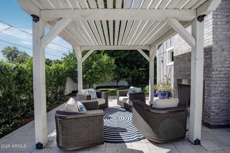 93-web-or-mls-_TMR4296