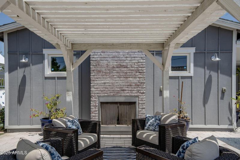 Outdoor Gas Fireplace