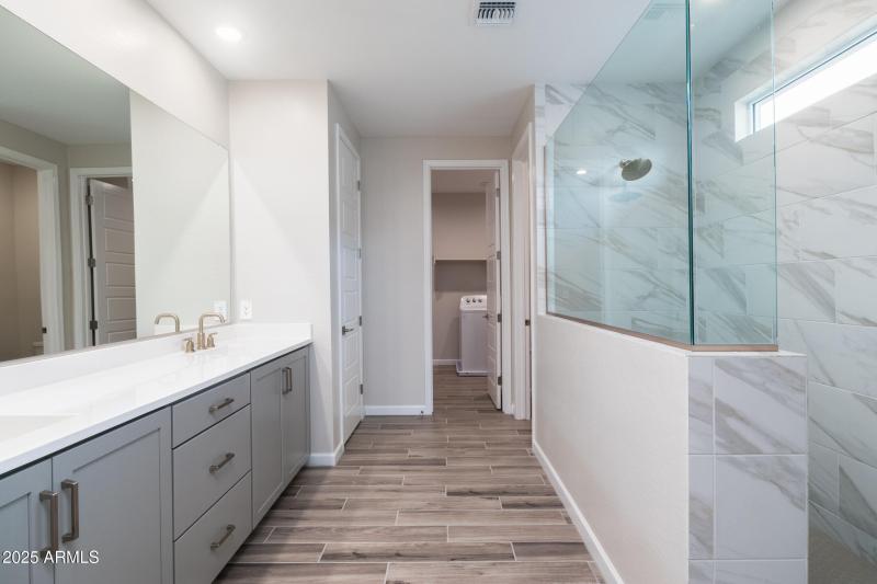 5128 Coolbrook Ave-20