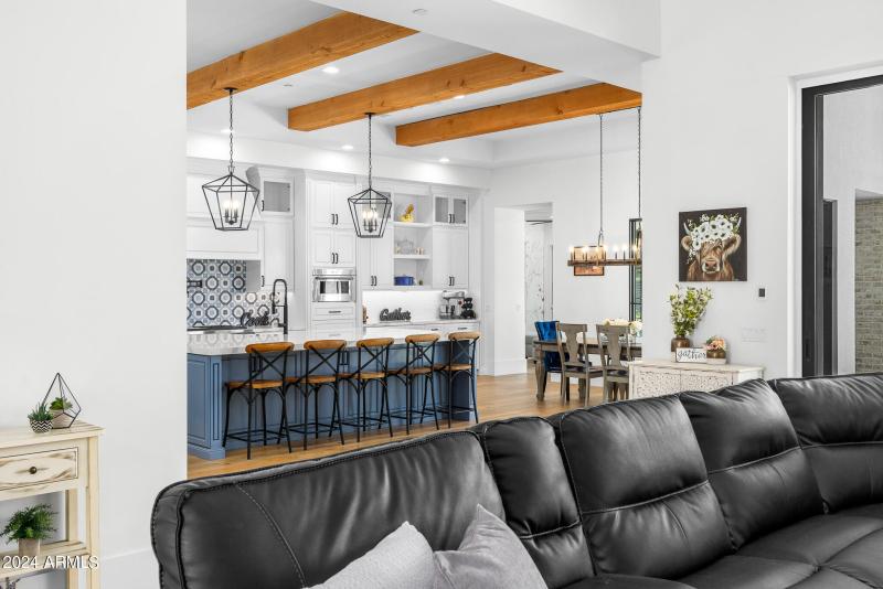 20living room and kitchen